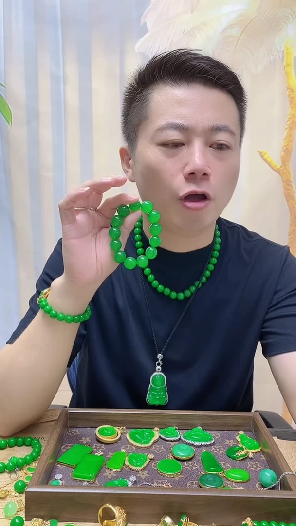 未镶嵌手链翡翠翡翠手链