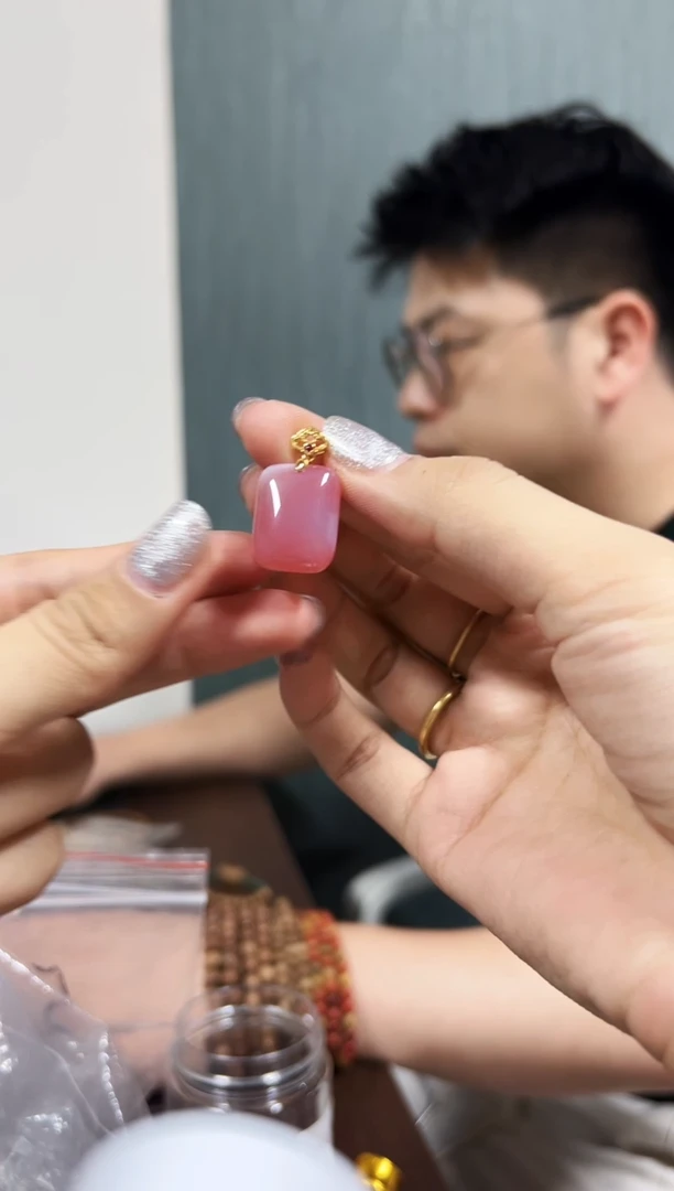 玛瑙/玉髓吊坠(不含链)未镶嵌荔枝冻