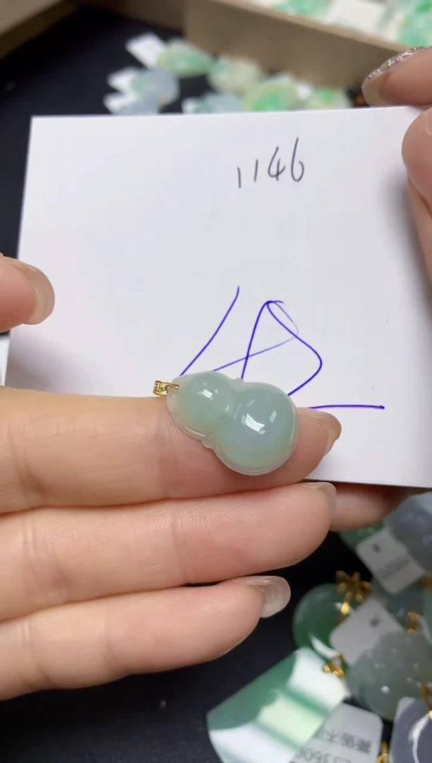 【闪购商品】翡翠挂件18K金镶嵌 天然翡翠A货