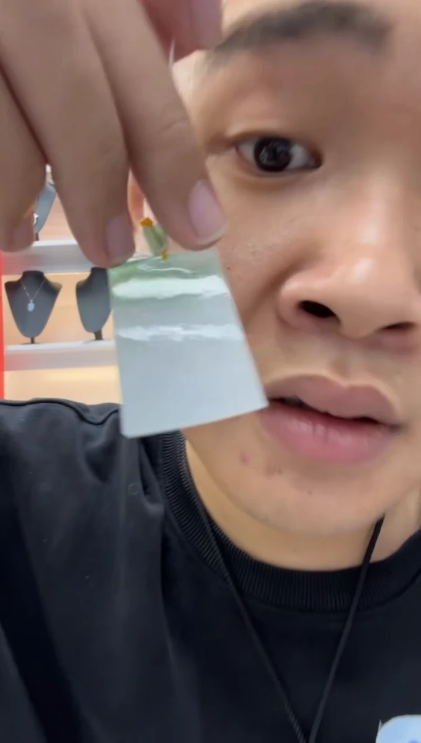 【闪购商品】翡翠颈饰未镶嵌天然翡翠A货孤品一件