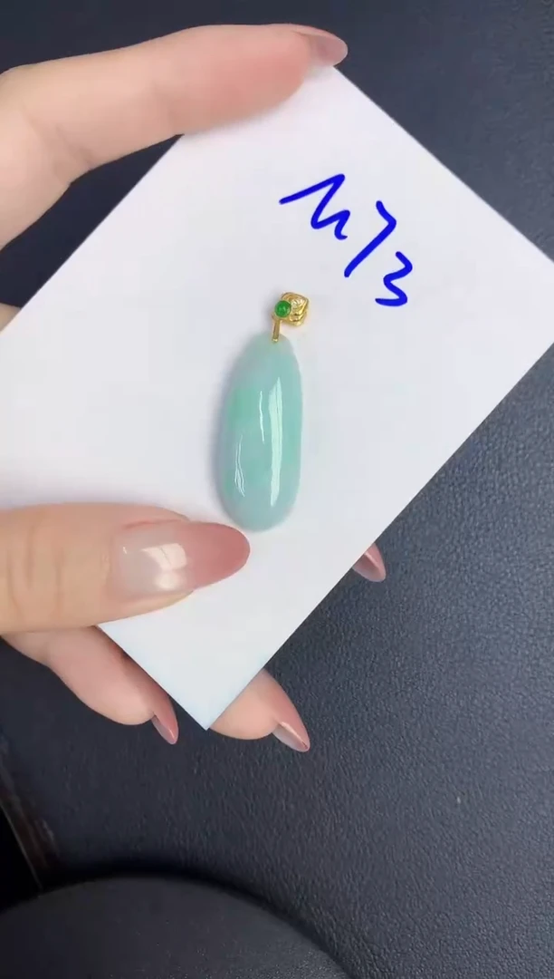 翡翠未镶嵌颈饰缅甸天然翡翠A货