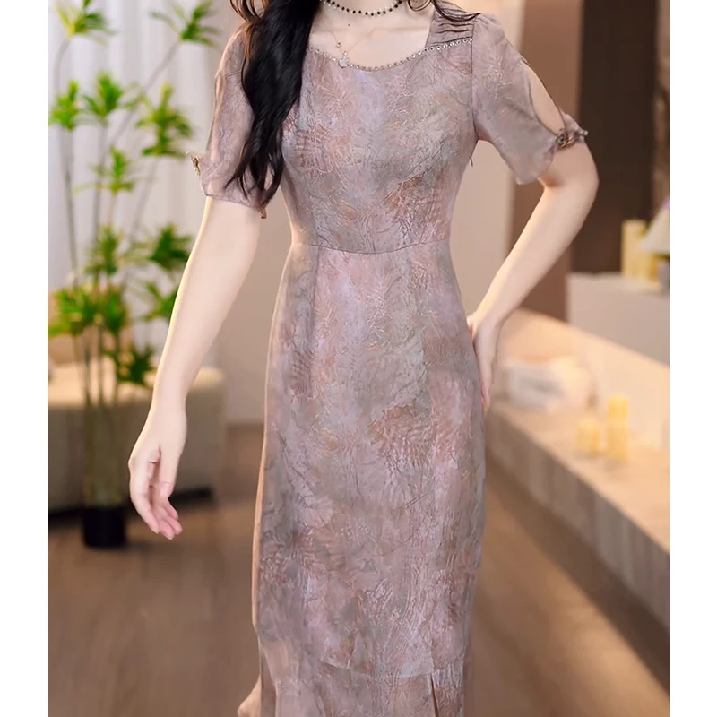 2025夏季新款方领小鱼尾裙肉粉色清新气质花纹设计中长款连衣裙