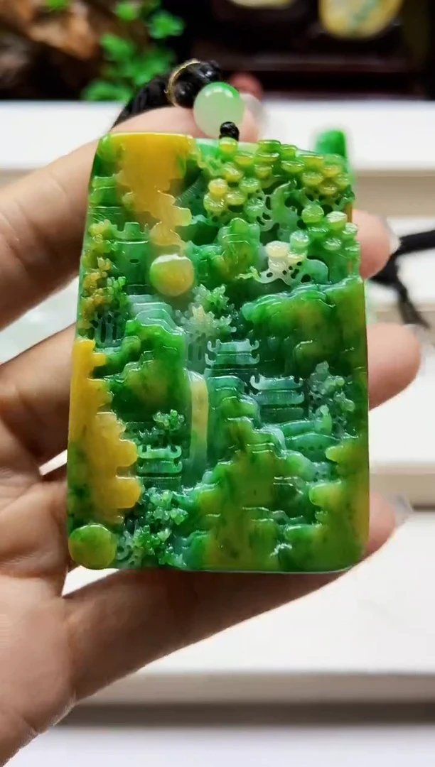 颈饰未镶嵌翡翠翡翠A货