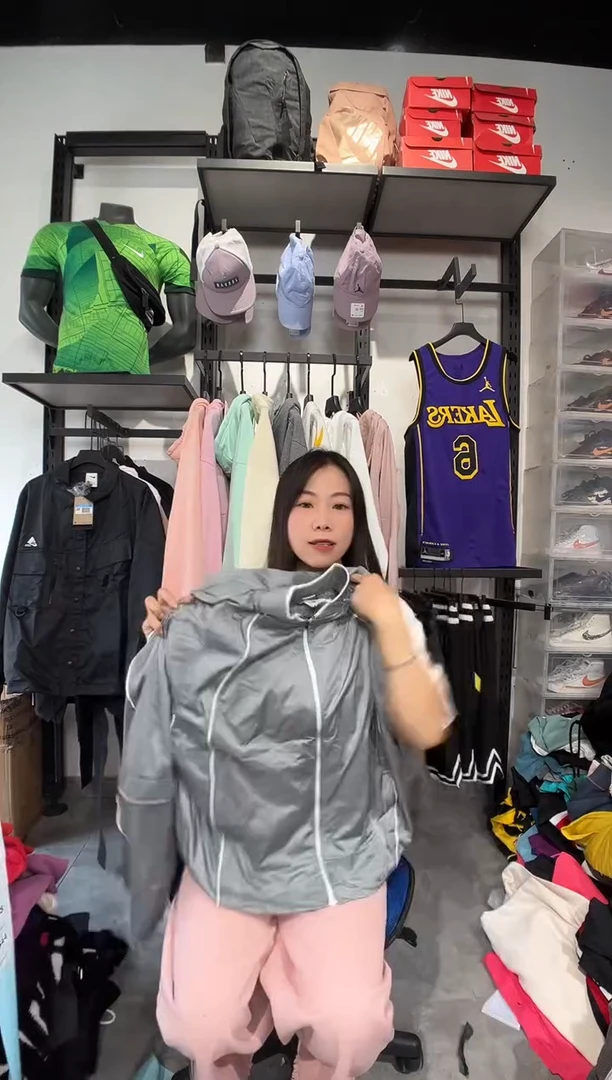 1211编码 瑕疵款直播间过款为准 尺码L 175