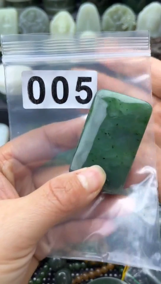 未镶嵌和田玉珠宝半成品牌子