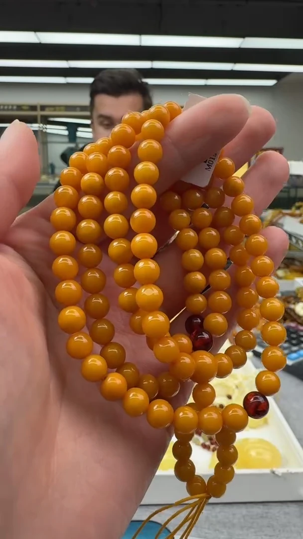 【闪购商品】琥珀颈饰未镶嵌555秒拍号