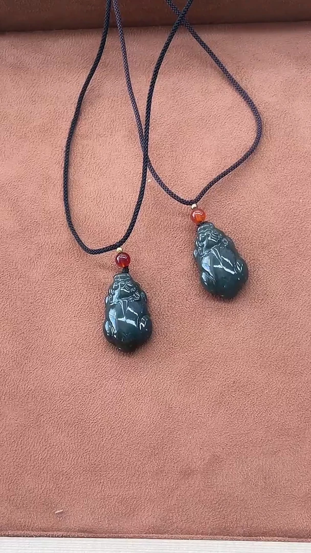 颈饰未镶嵌和田玉天然和田玉貔貅吊坠多样性拍一发一