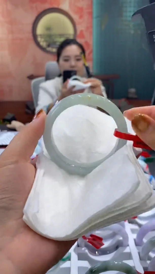 未镶嵌手镯翡翠多人00016878