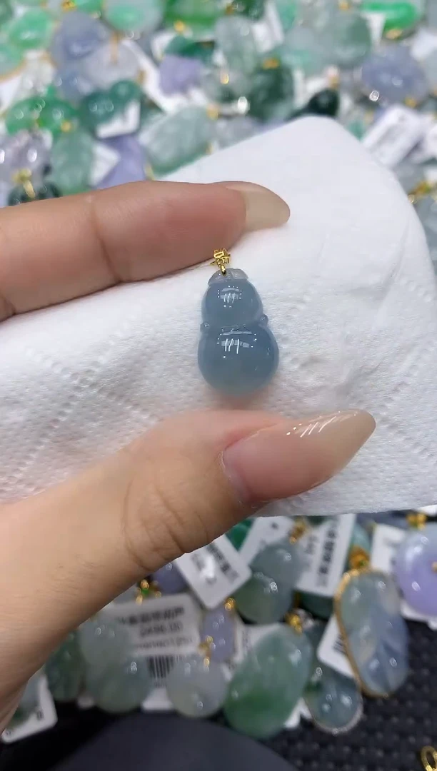 颈饰18K金镶嵌翡翠111111111111
