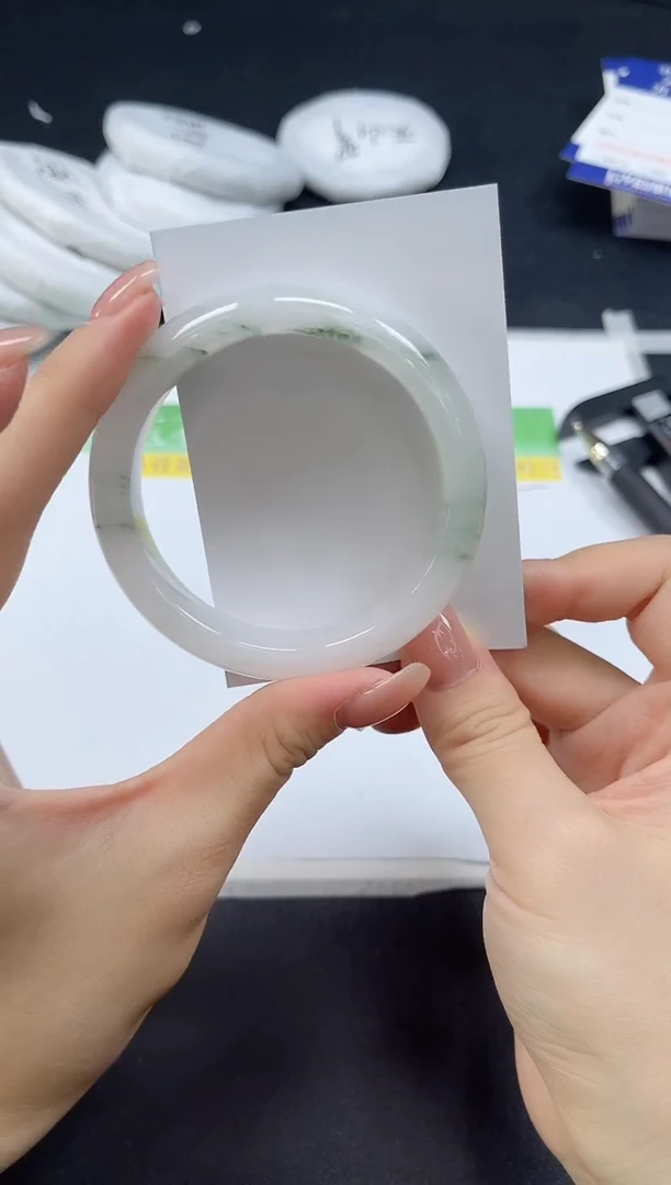 未镶嵌手镯石英质玉075-5455