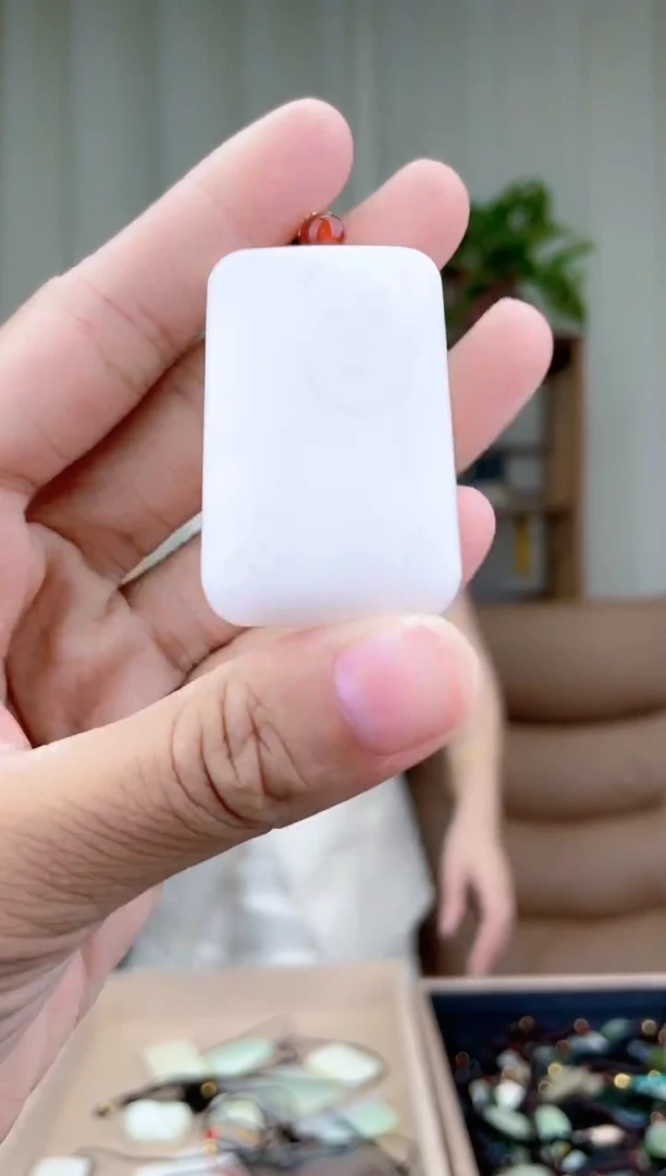 和田玉未镶嵌挂件拍一发一，多样性发货！