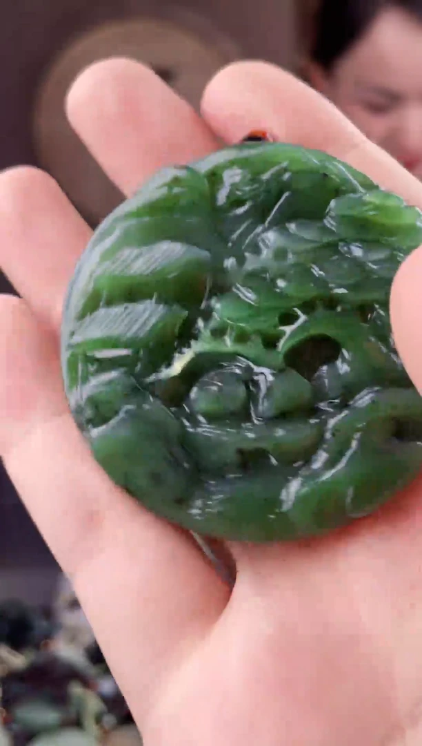 颈饰未镶嵌和田玉拍一发一，多样性发货