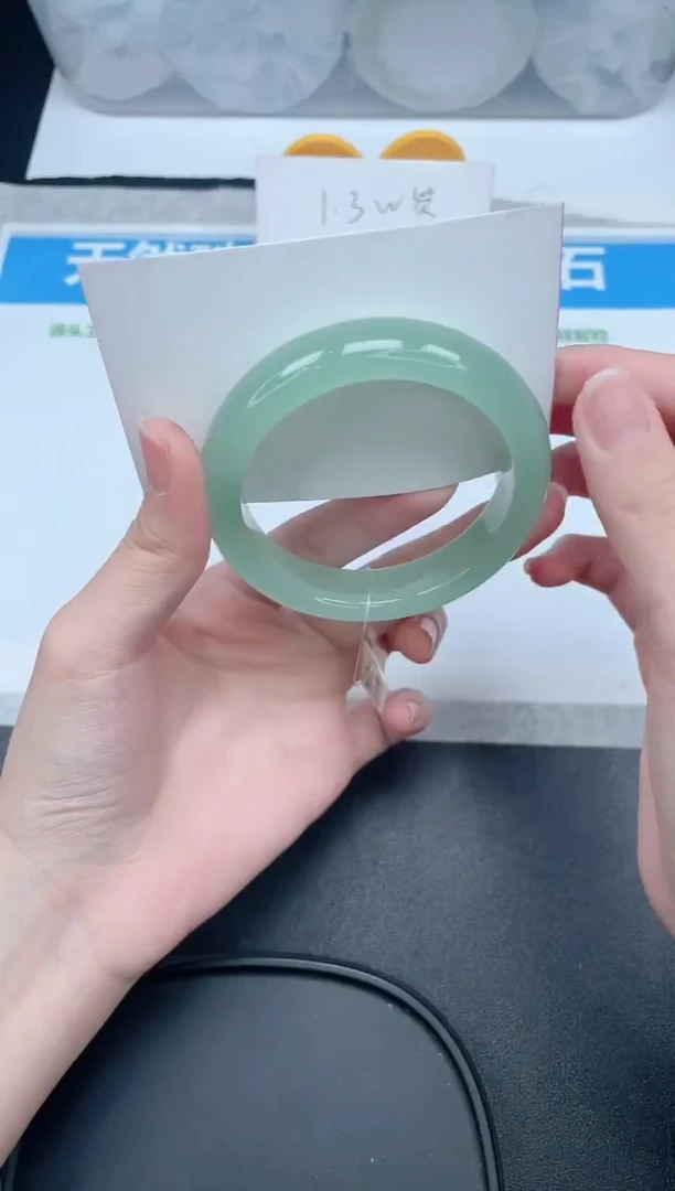 石英质玉手镯未镶嵌290-55.5