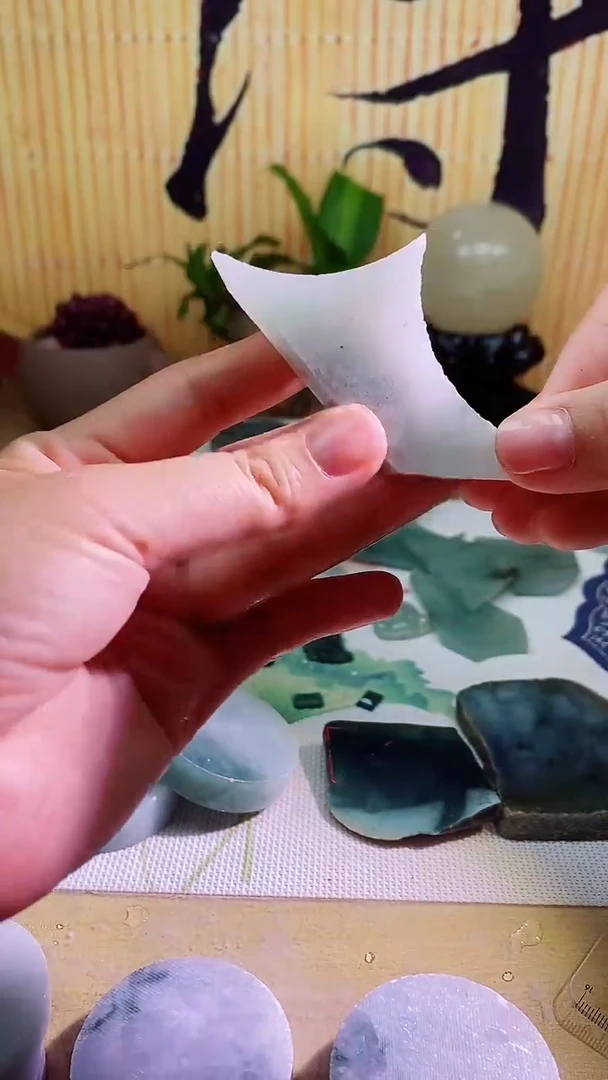 翡翠未镶嵌颈饰翡翠967
