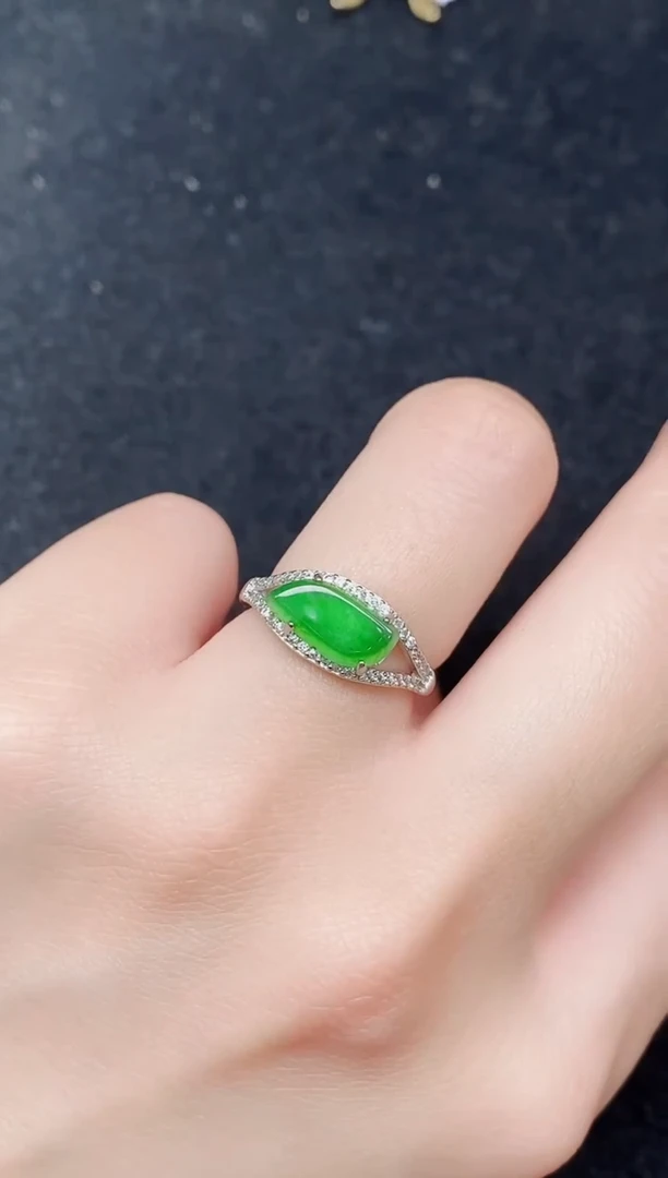 颈饰未镶嵌翡翠天然A货翡翠 保A保真