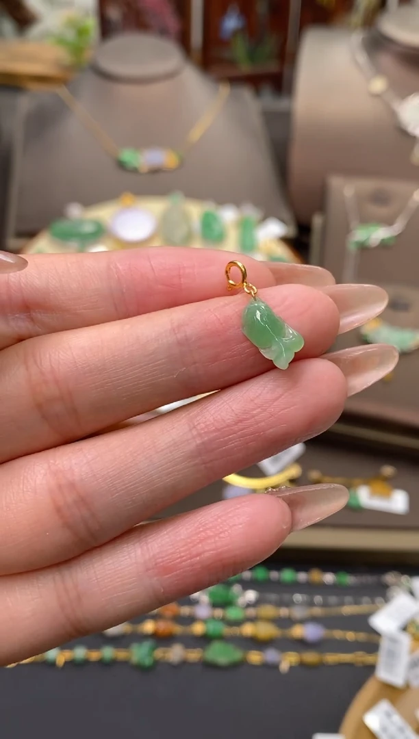 【闪购商品】翡翠颈饰18K金镶嵌净货11013