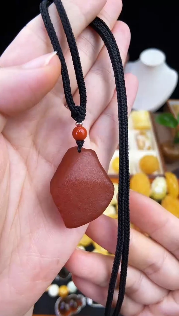 琥珀未镶嵌珠宝奇石柒月