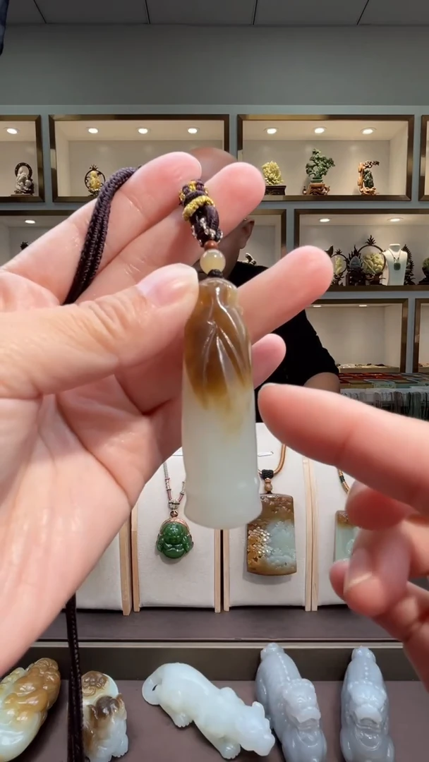 颈饰未镶嵌和田玉苏