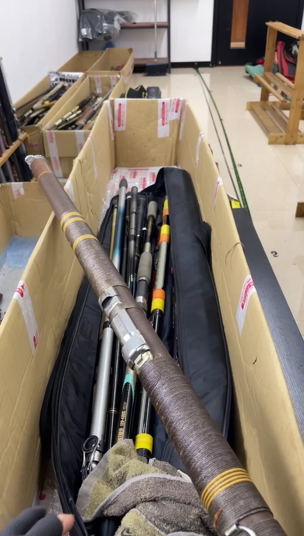 阿*‘孤品微瑕，以直播间介绍为准，加10元发顺丰。