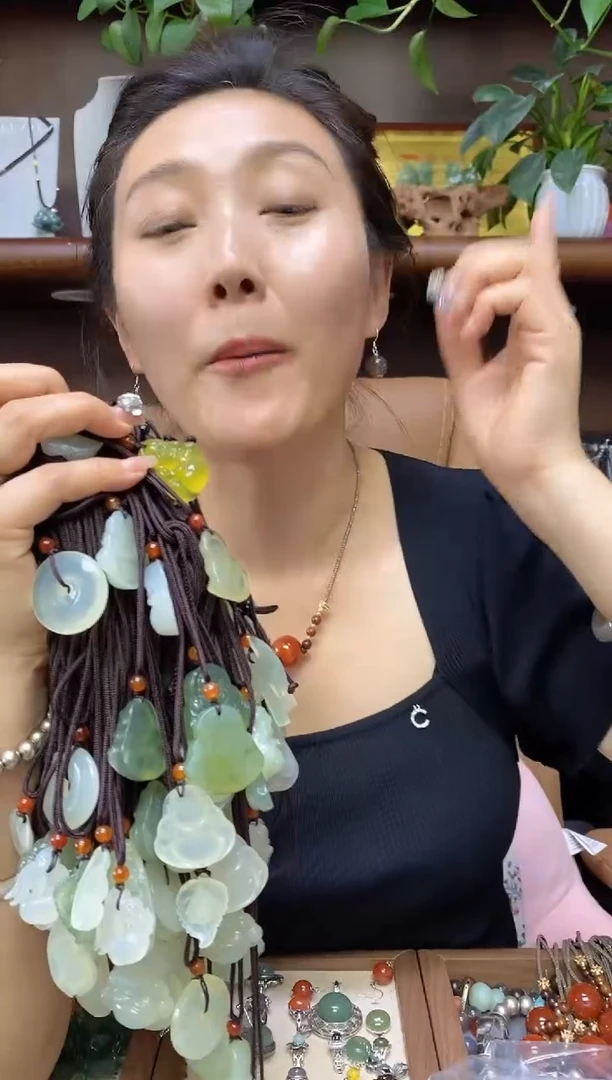 岫玉未镶嵌吊坠多样性发货其中发一