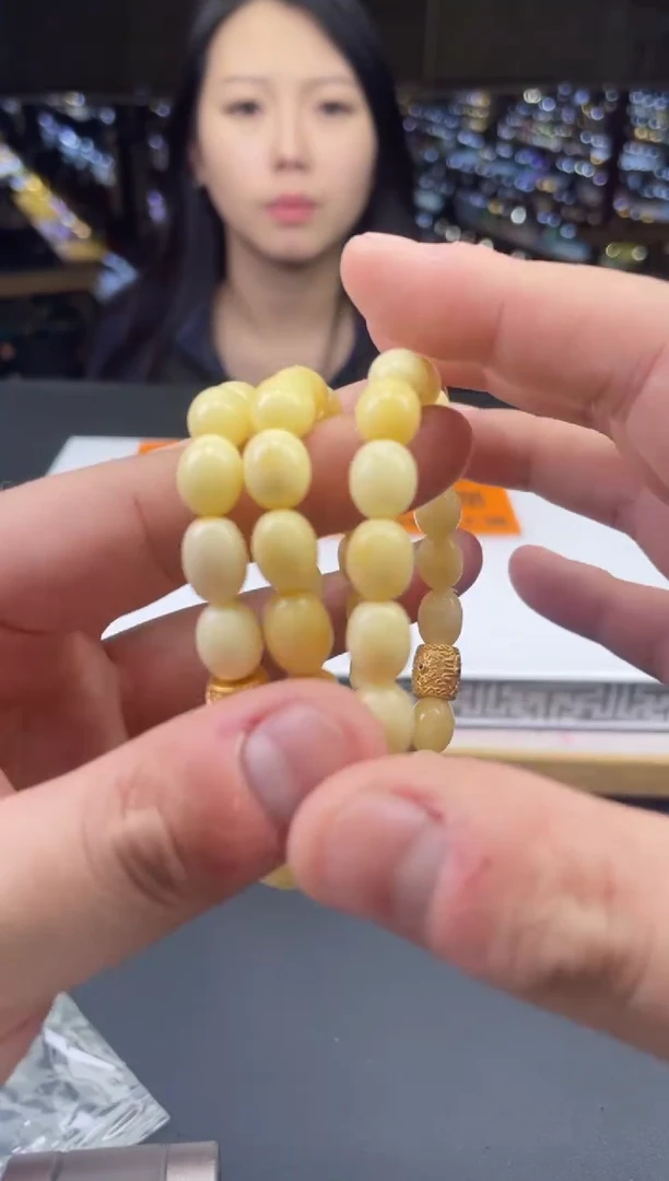 未镶嵌定制蜜蜡-101369