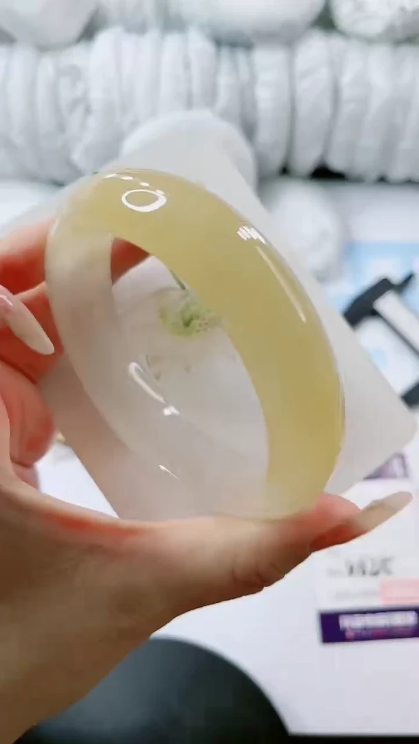 【闪购商品】石英质玉手镯未镶嵌多样性发货V625