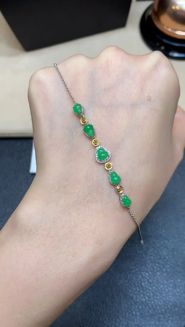 18K金镶嵌手链翡翠葫芦【无服务费