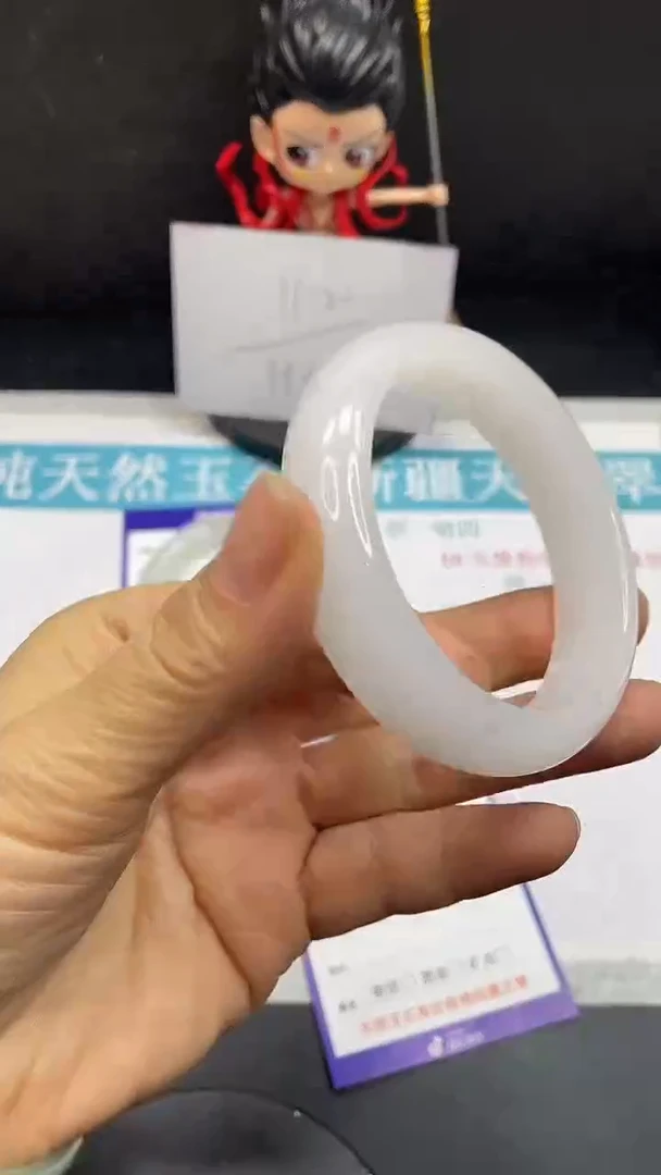 未镶嵌手镯石英质玉46