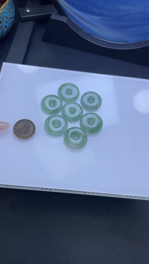 【闪购商品】翡翠吊坠(不含链)未镶嵌吊坠 多样性发一件