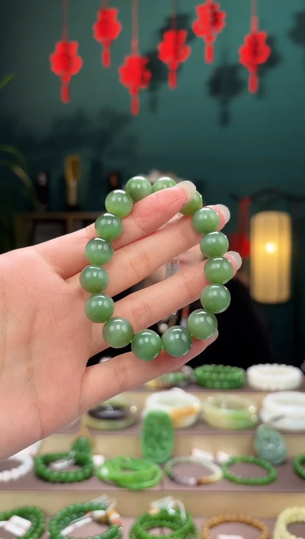 【闪购商品】和田玉手串未镶嵌卡12手串