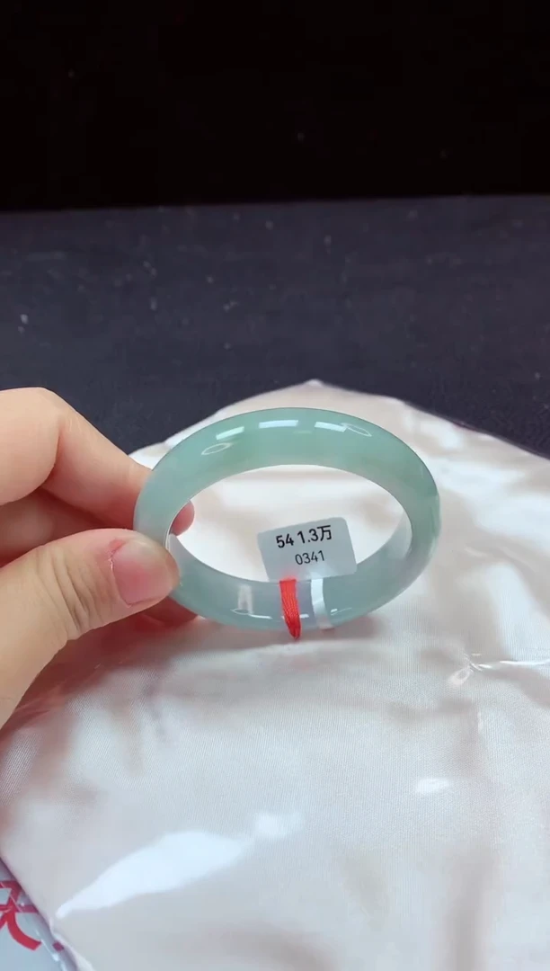 【闪购商品】翡翠手镯未镶嵌镯子54+