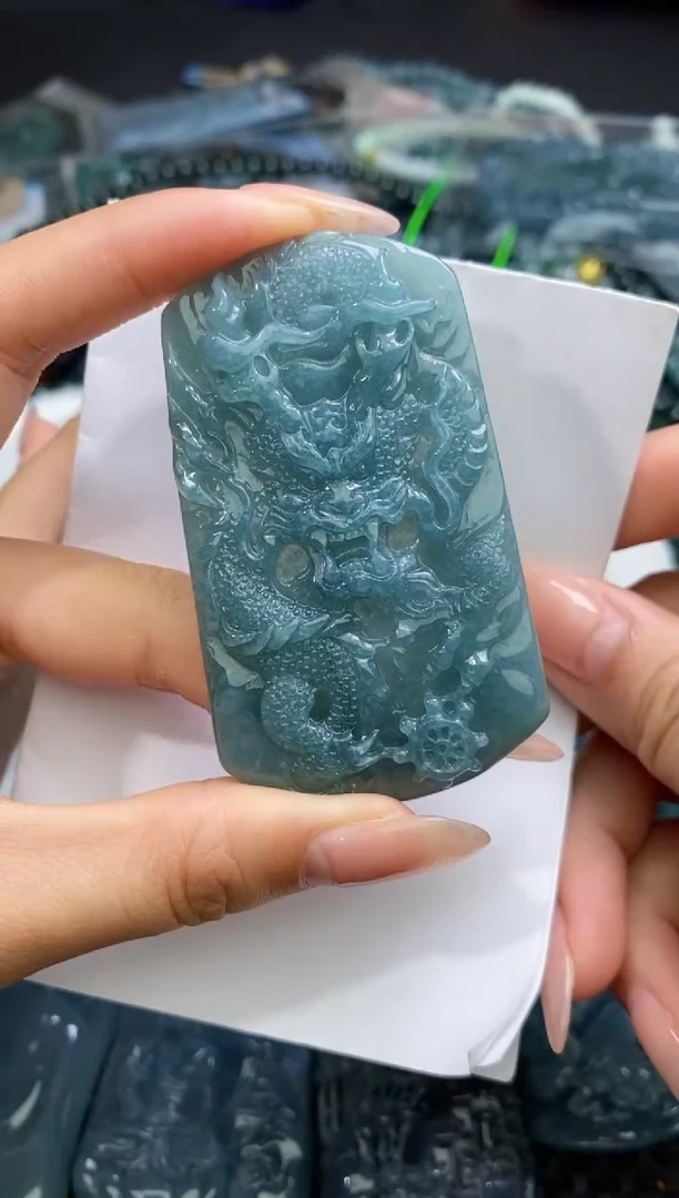 【闪购商品】翡翠颈饰未镶嵌