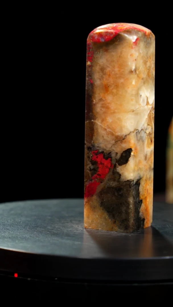 鸡血石刘关张鸡血石