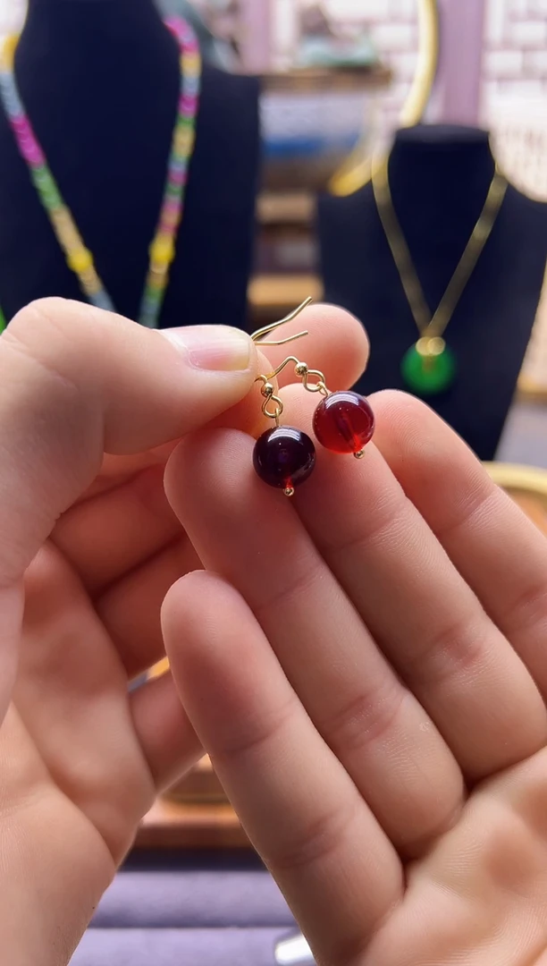 【闪购商品】血珀耳饰14K金镶嵌E29