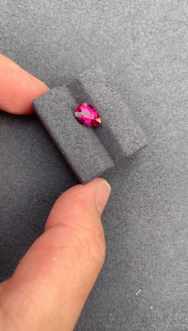 【闪购商品】碧玺裸石未镶嵌1.1ct卢比莱