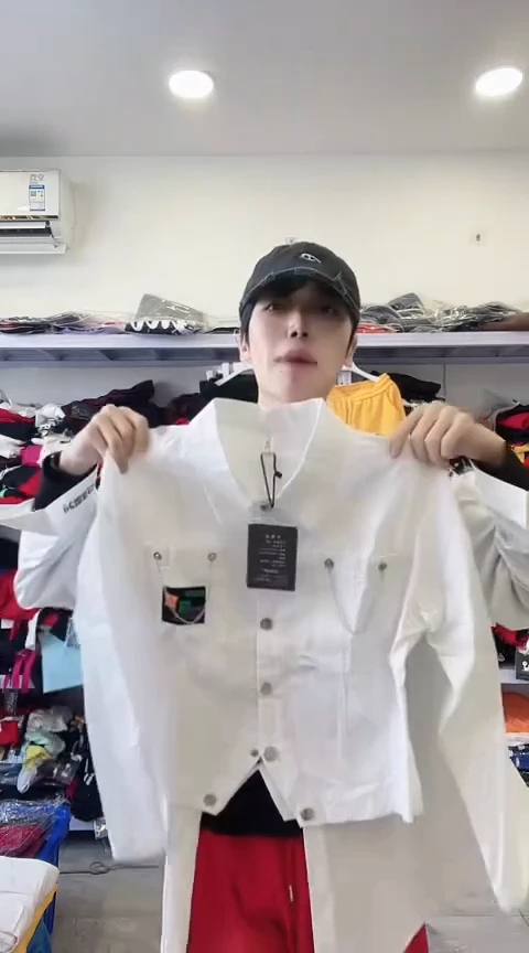 闪电购精品女装143L