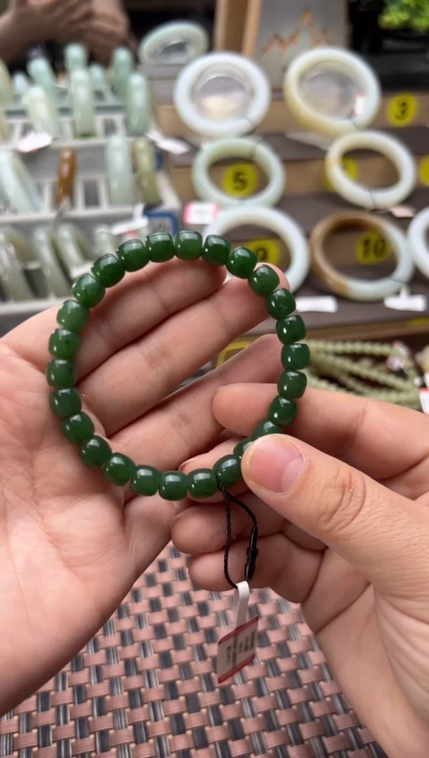 手串未镶嵌和田玉和田玉且末料吐拉牧场碧玉直切手串7x8