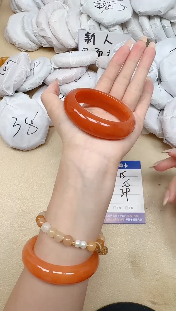 未镶嵌手镯石英质玉15/55