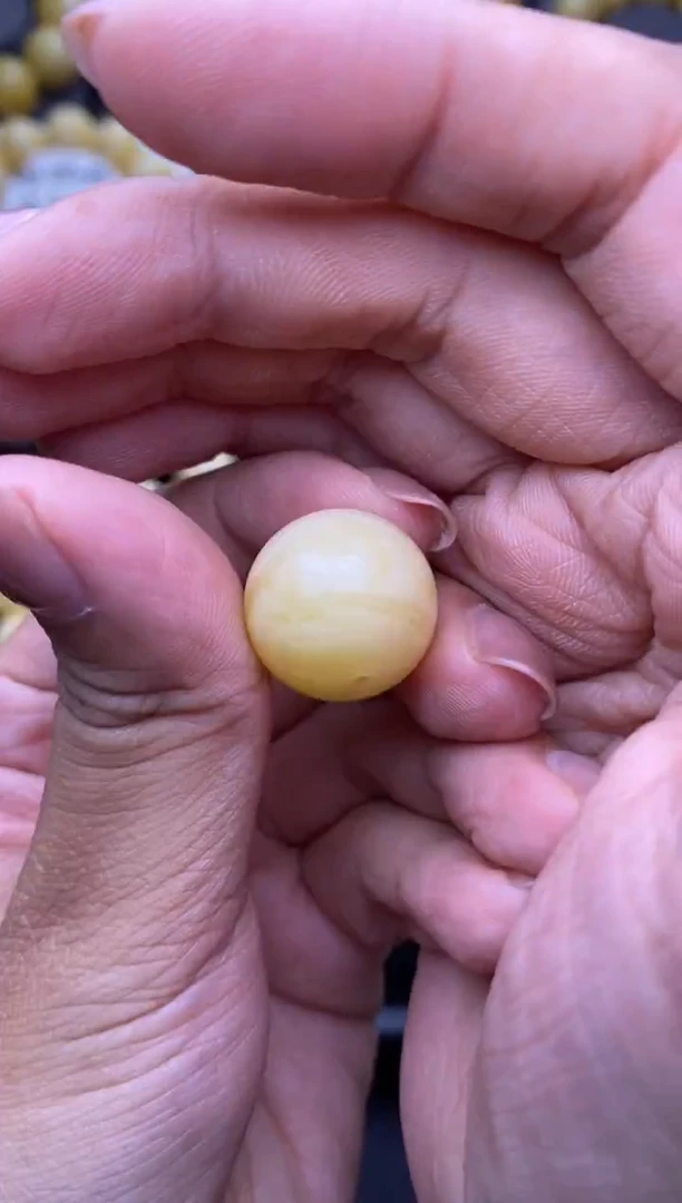 裸石琥珀未镶嵌17.5mm+大小姐珠宝147