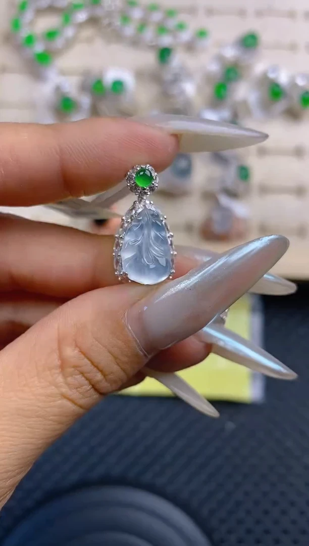 定制翡翠未镶嵌天然翡翠蛋面93