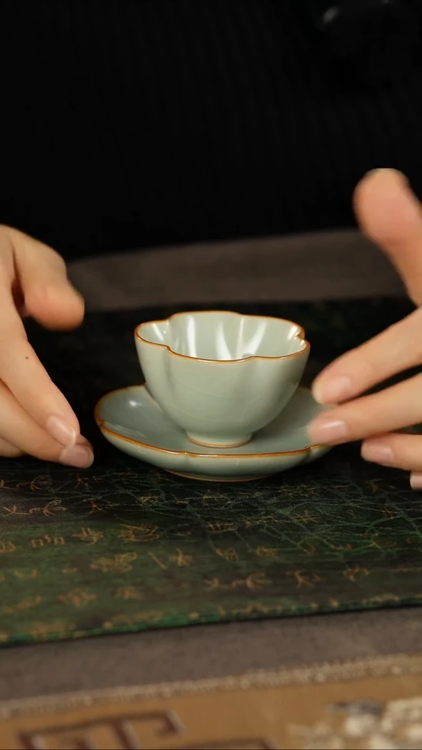 善窑厂汝窑天青小梅花杯带杯碟
