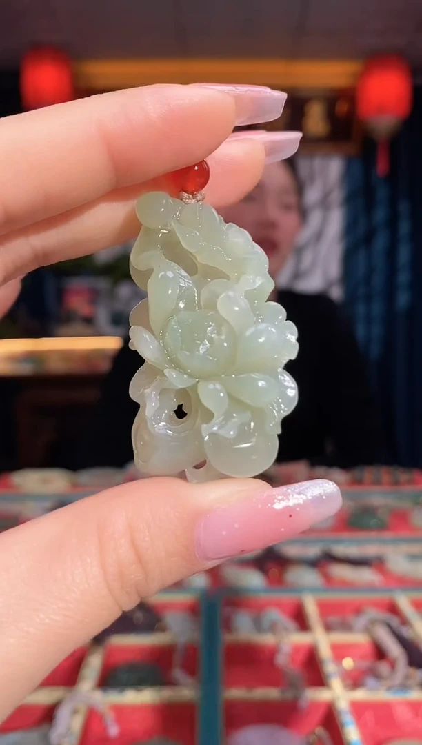 【闪购商品】和田玉颈饰未镶嵌莲花