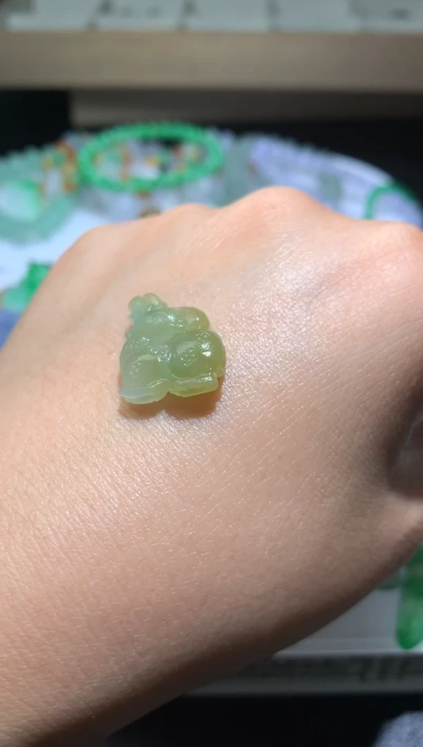 未镶嵌定制翡翠毛货