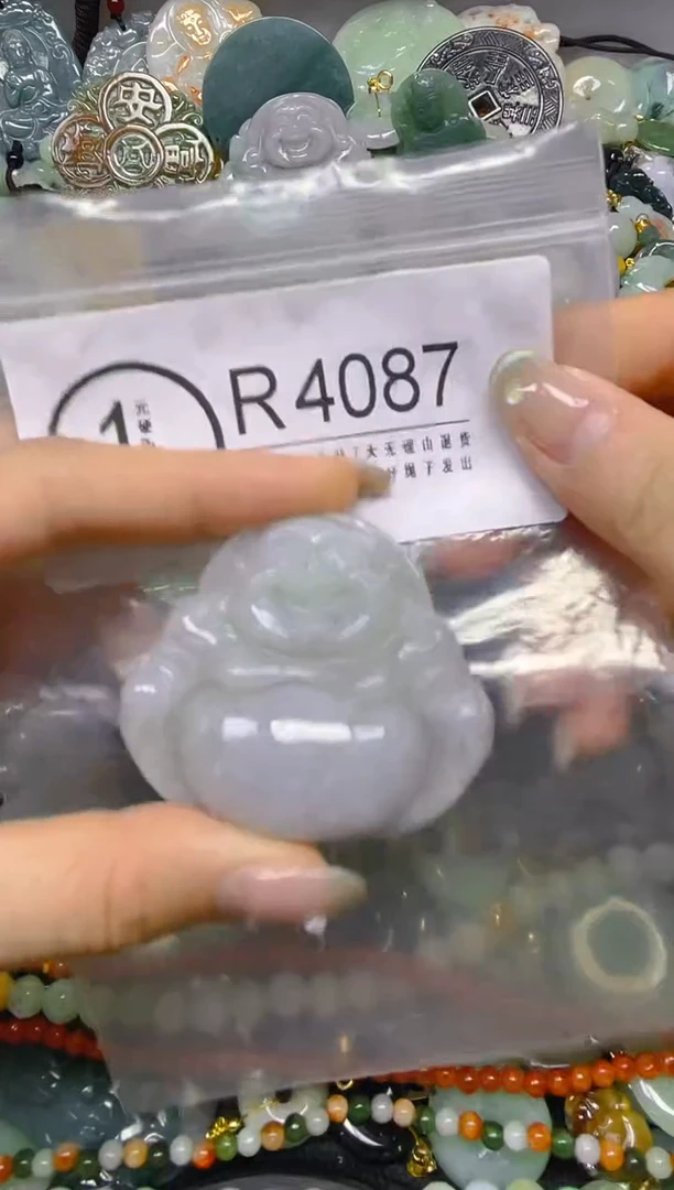 翡翠未镶嵌颈饰/R/翡翠A货,一件也是批发价