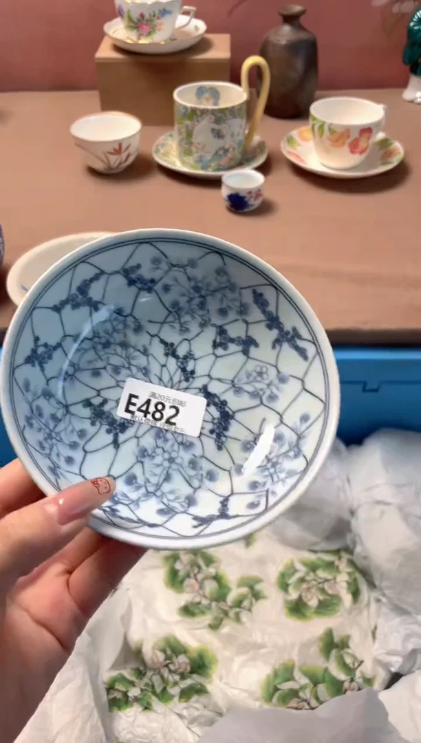 瓷片哈*哩瓷器瓷器E482