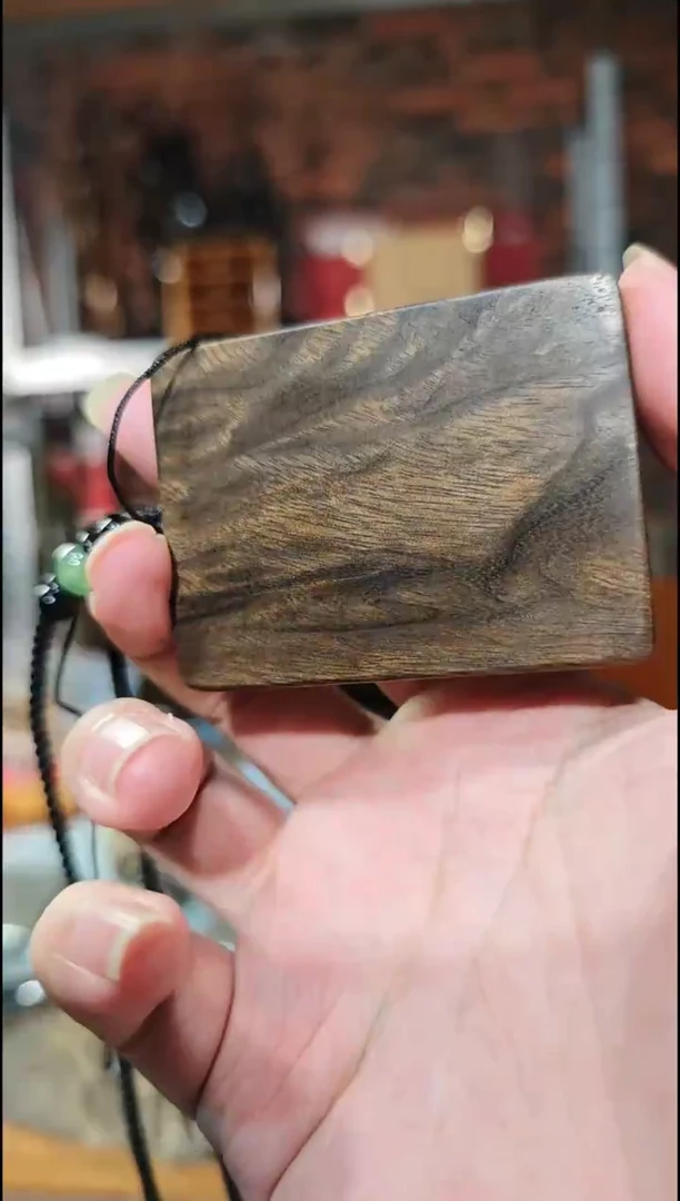 金丝楠无事牌脖挂