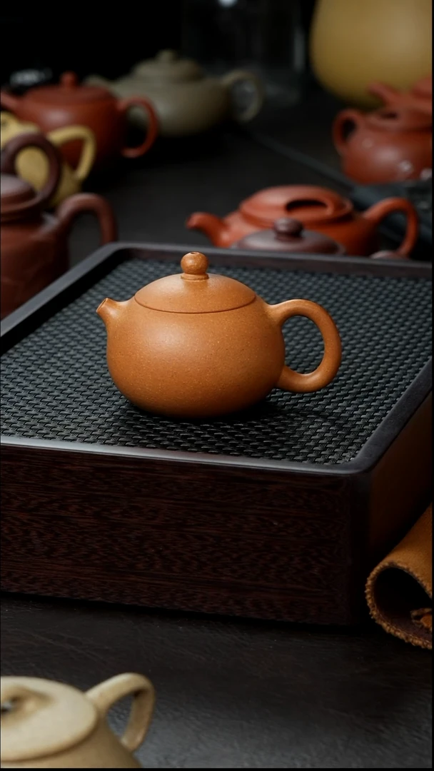 茶壶紫砂黄金段西施半手100       全品