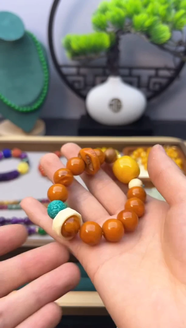 【闪购商品】蜜蜡手链14K金镶嵌S83