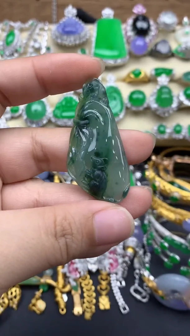 翡翠未镶嵌颈饰245-春日珠宝