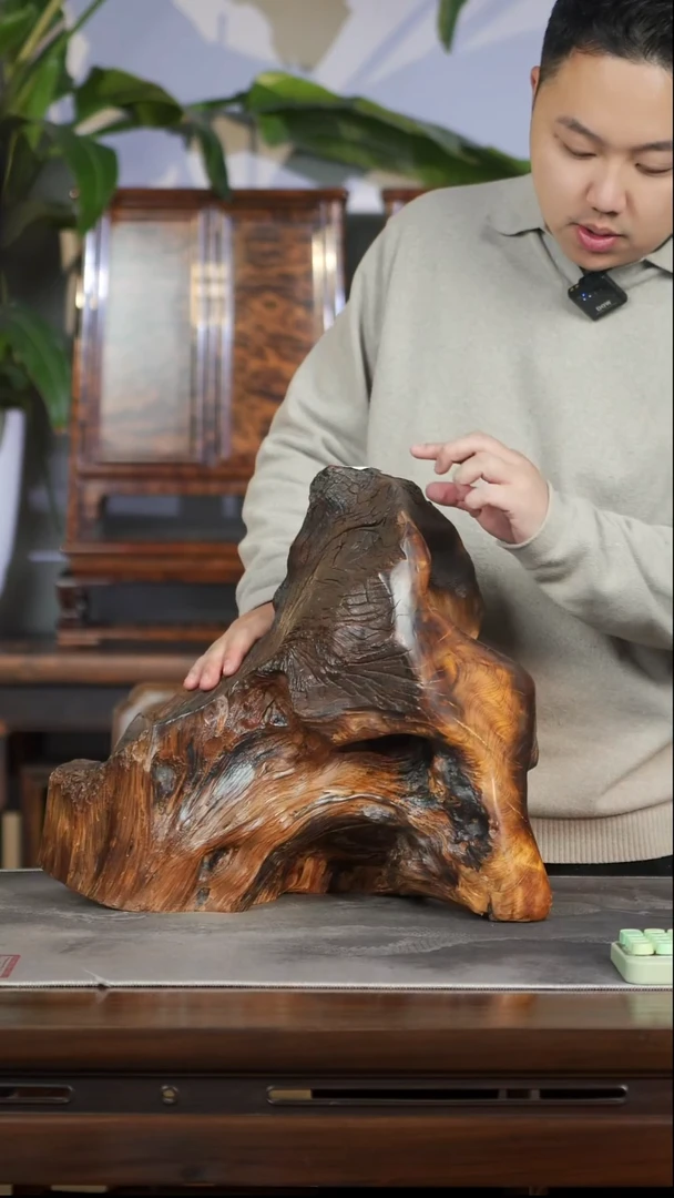 柏木（崖柏）347陈化黑油雷击骨料摆件40/50